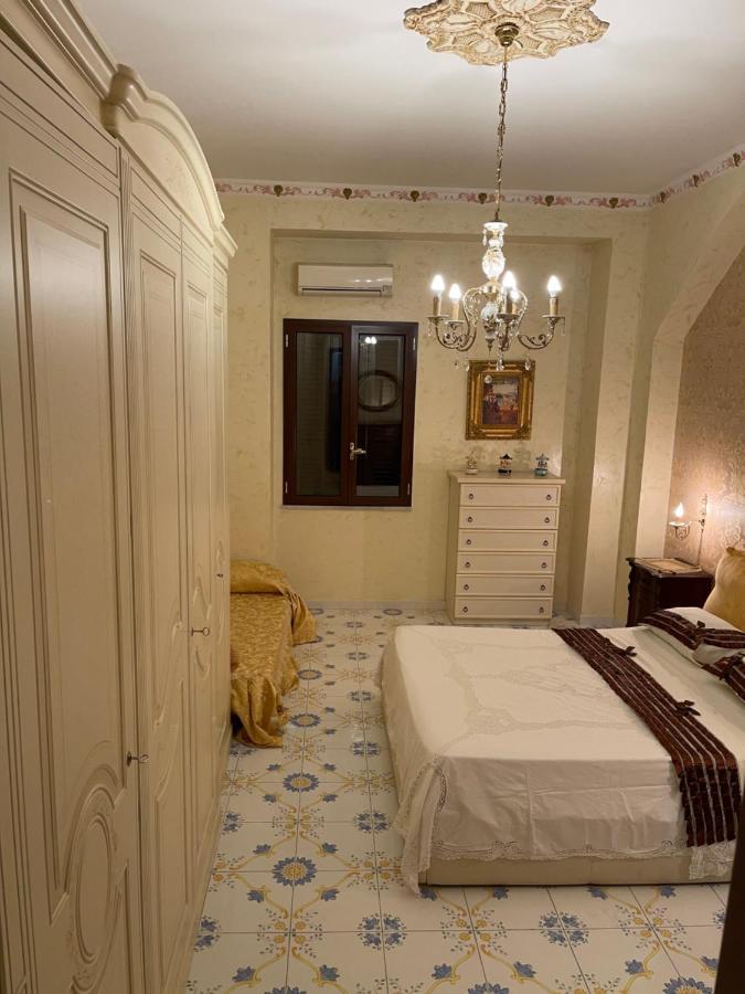 Al Centro Storico Home Неаполь Экстерьер фото